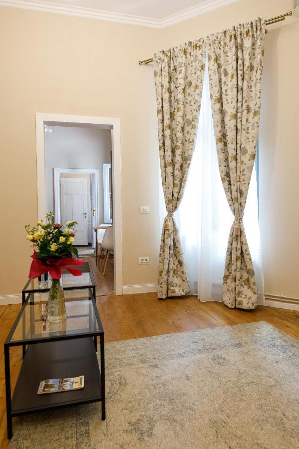 Apartmán Stylish Flat In The Heart Of Historical Center Temešvár Exteriér fotografie